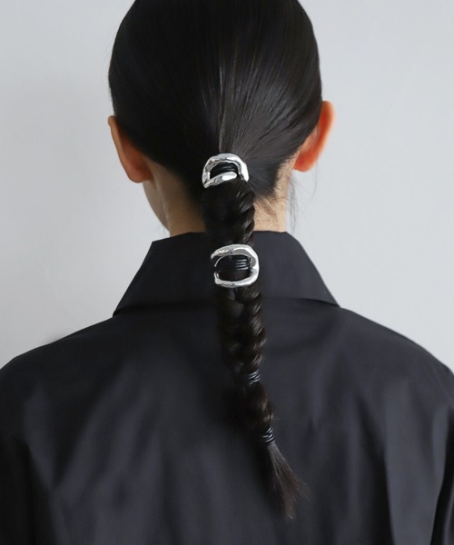 HARE（ハレ）の「2Pヘンケイメタルヘアカフ(HARE)（その他ヘアアクセサリー・レディース・シルバー・FREE）」の2枚目の写真
