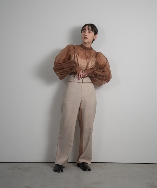 lawgy（ラウジー）の「satin docking pants（その他パンツ・レディース・サンドベージュ/ブラウン・S/M）」の7枚目の写真