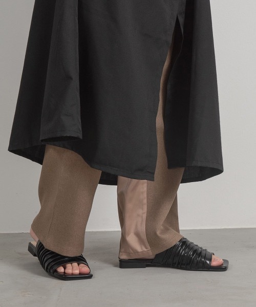 lawgy（ラウジー）の「satin docking pants（その他パンツ・レディース・サンドベージュ/ブラウン・S/M）」の4枚目の写真