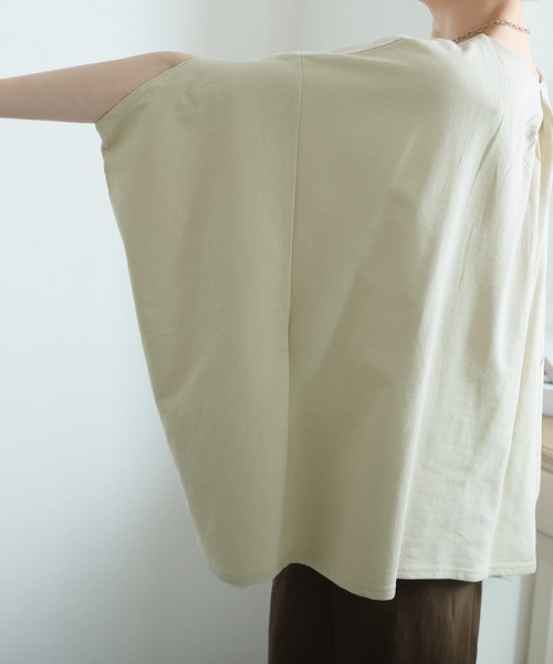 ElegChic(エレグシック)の「裏毛リラックスプルオーバー(Tシャツ/カットソー・レディース・ライトベージュ/ブラック/杢グレー・M/XL/4L)」の8枚目の写真