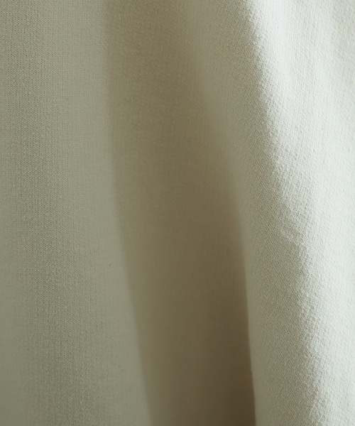 ElegChic(エレグシック)の「裏毛リラックスプルオーバー(Tシャツ/カットソー・レディース・ライトベージュ/ブラック/杢グレー・M/XL/4L)」の14枚目の写真