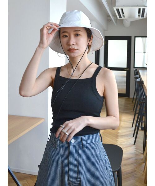 Ungrid（アングリッド）の「パット付きアメスリタンクトップ（タンクトップ・レディース・ブラック/オフホワイト/ブルー/オレンジ・FREE）」の15枚目の写真