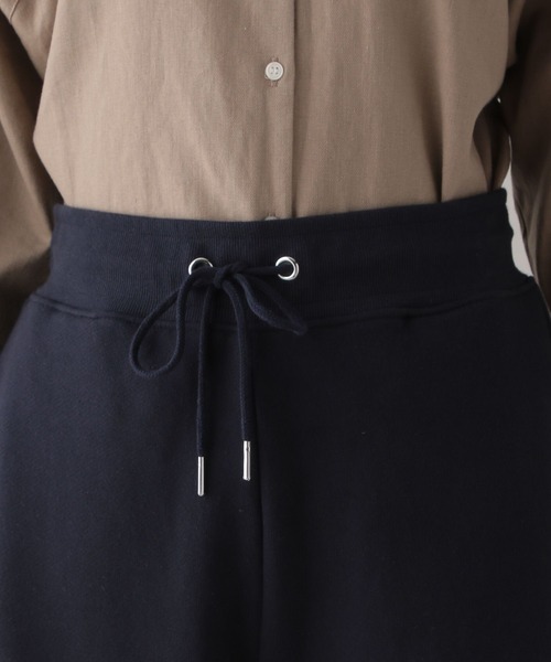 studio CLIP(スタディオクリップ)の「《Natural by CLIP》裏毛パンツ(スウェットパンツ・レディース・オフホワイト/ネイビー・FREE)」の14枚目の写真