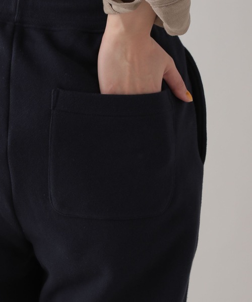 studio CLIP(スタディオクリップ)の「《Natural by CLIP》裏毛パンツ(スウェットパンツ・レディース・オフホワイト/ネイビー・FREE)」の4枚目の写真