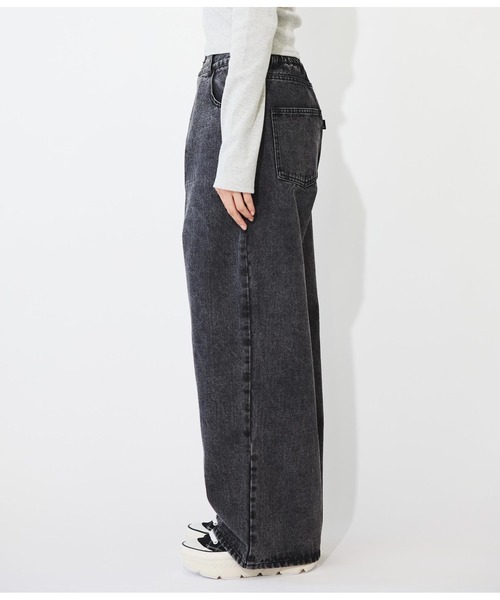 ANLIBERTY ANAP（アンリバティアナップ）の「センターホックデニムワイドパンツ（デニムパンツ・レディース・ブラック/ブルー・M/S）」の11枚目の写真