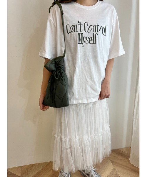 WC(ダブル シー)の「メッセージロゴビッグTシャツ(Tシャツ/カットソー・レディース・ライトベージュ/ブラック系その他/ホワイト・FREE)」の1枚目の写真