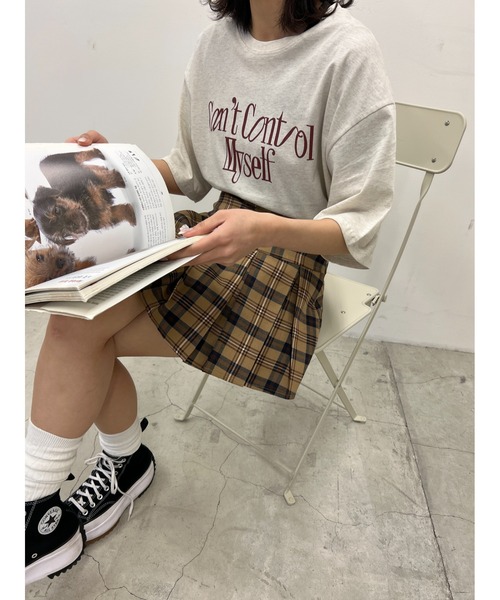 WC(ダブル シー)の「メッセージロゴビッグTシャツ(Tシャツ/カットソー・レディース・ライトベージュ/ブラック系その他/ホワイト・FREE)」の11枚目の写真
