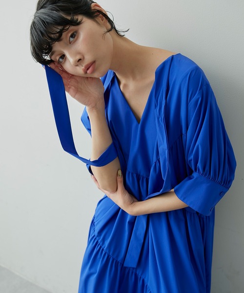 ear PAPILLONNER(イアパピヨネ)の「リボン付きランダムギャザーワンピース【SUM1 STYLE(スミスタイル)】(ワンピース・レディース・ブラック/ブルー・FREE)」の19枚目の写真