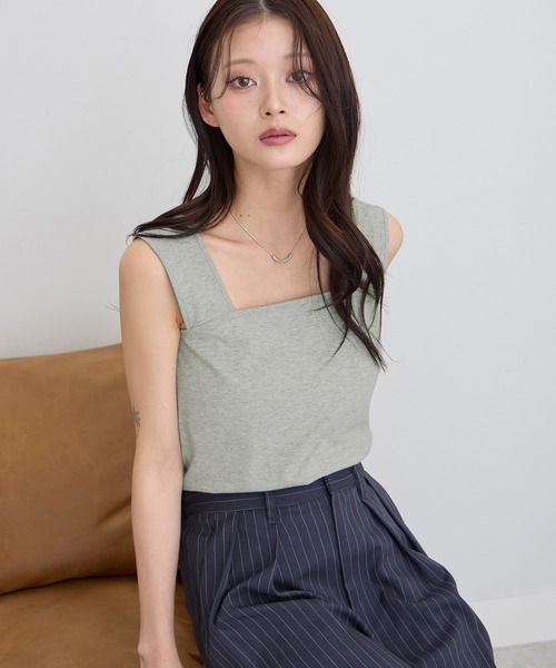 CHAN ME(チャンミ)の「スクエアネックタンクトップ(タンクトップ・レディース・ブラック/ホワイト/モカ/ダークブルー/ライトグレー/グレイッシュベージュ/チャコールグレー・MEDIUM/LARGE/X-LARGE/XX-LARGE)」の11枚目の写真
