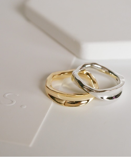 Ops.（オプス）の「アクセサリー リング レディース シンプル シルバー925 ボリューム【mielikki-tuuli-ring ミエリッキ・トゥーリ】（リング・レディース・イエローゴールド/シルバー・11号/13号/15号）」の12枚目の写真