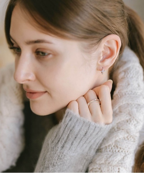 Ops.（オプス）の「アクセサリー リング レディース シンプル シルバー925 ボリューム【mielikki-tuuli-ring ミエリッキ・トゥーリ】（リング・レディース・イエローゴールド/シルバー・11号/13号/15号）」の6枚目の写真