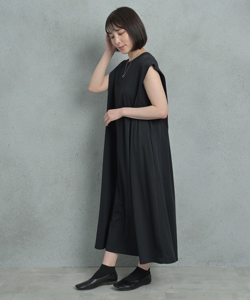 Arinomama（アリノママ）の「Arinomama スムースシルケット肩タックワンピース（ワンピース・レディース・ブルー/ブラック/グリーン・FREE）」の11枚目の写真