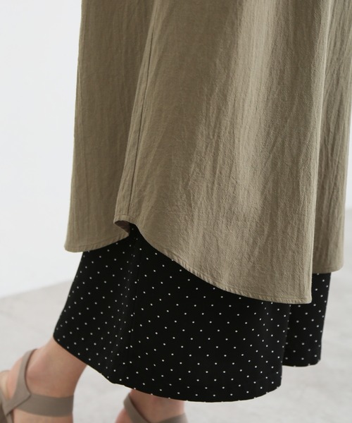 Honeys（ハニーズ）の「マオカラーワンピース（シャツワンピース・レディース・ブルー/モカ/カーキ/ブラック・LL/M/L）」の8枚目の写真