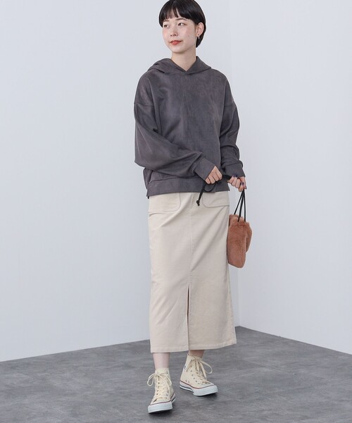 BEAMS HEART（ビームスハート）の「BEAMS HEART / 細コーデュロイ タイトロングスカート（スカート・レディース・パープル系その他5/ホワイト系その他5/ブラック・SMALL/MEDIUM）」の4枚目の写真