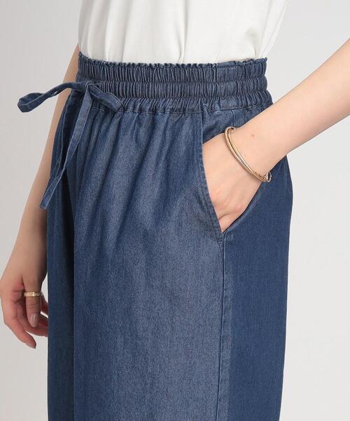 SHOO・LA・RUE（シューラルー）の「◆楽してすっきり！柔らかデニム イージーワイドパンツ（その他パンツ・レディース・ブルー/ダークネイビー・02/03）」の17枚目の写真