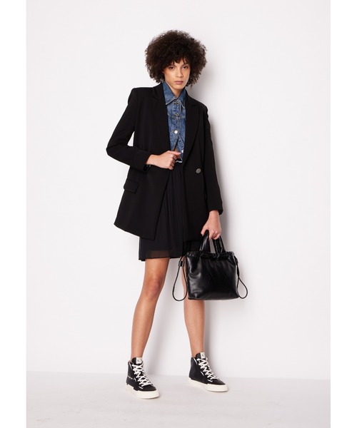ARMANI EXCHANGE（アルマーニエクスチェンジ）の「【A|X アルマーニ エクスチェンジ】スリーブボタン　デニムジャケット（デニムジャケット・レディース・インディゴブルー・LARGE/MEDIUM/SMALL/X-SMALL）」の5枚目の写真