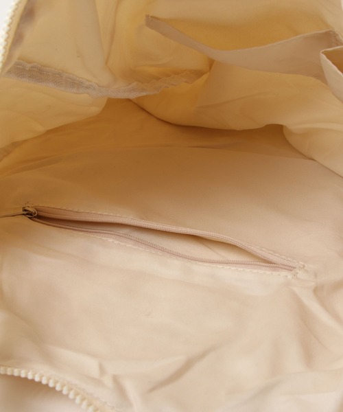 natto(ナット)の「compact nylon bag / コンパクトナイロンバッグ(ショルダーバッグ・メンズ・ベージュ/オリーブ/アイボリー・FREE)」の6枚目の写真