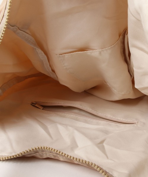 natto(ナット)の「compact nylon bag / コンパクトナイロンバッグ(ショルダーバッグ・メンズ・ベージュ/オリーブ/アイボリー・FREE)」の7枚目の写真