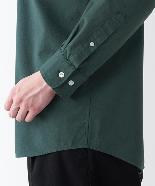 無印良品(ムジルシリョウヒン)の「洗いざらしオックスボタンダウン長袖シャツ(シャツ/ブラウス・メンズ・レッド系1/サックスブルー系/グリーン系/ブルー系1/ダークグリーン/バーガンディー/ネイビー系4/ネイビー系5・S/M/L/XL/XS/XXL)」の13枚目の写真