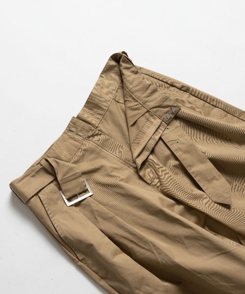 ONCILY(オンシェリー)の「BELTED STRAIGHT CHINO PANTS / ベルテッドストレートチノパンツ(チノパンツ・メンズ・ネイビー/ベージュ・LARGE/SMALL/MEDIUM)」の10枚目の写真