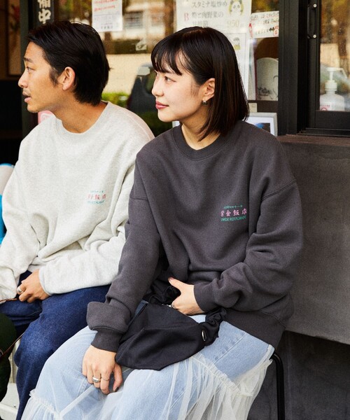 FREAK'S STORE（フリークスストア）の「限定展開 紫金飯店×FREAK'S STORE 別注 バックプリント クルーネックスウェット/中華/チャイナデザイン（スウェット・メンズ・アッシュグレー/スミクロ・SMALL/MEDIUM/LARGE）」の10枚目の写真
