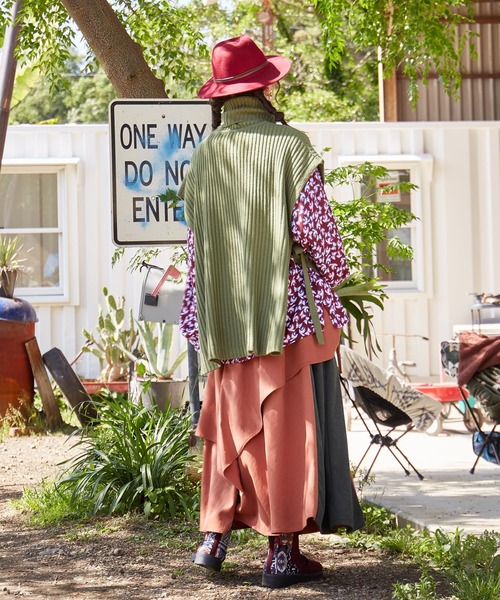 チャイハネ（チャイハネ）の「【チャイハネ】ルティアニットトップス（ニット/セーター・レディース・カーキ/オレンジ/ネイビー/ピンク/ホワイト/イエロー・FREE）」の16枚目の写真