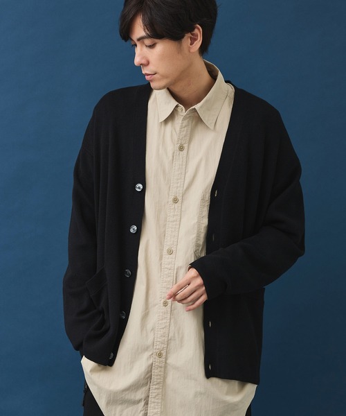 CRAFT STANDARD BOUTIQUE(クラフトスタンダードブティック)の「ブレンデッドヤーンVネックカーディガン(カーディガン/ボレロ・メンズ・ダークネイビー/ブラック/グレイッシュベージュ・L/M/XL)」の2枚目の写真