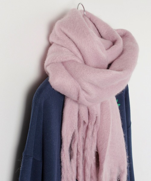 ALWAYS GOOD TIME（オルウェイズグッドタイム）の「大判ボリュームマフラー ブロックチェック/無地（マフラー・レディース・イエロー系/グリーン系/ブルー系/ローズ系/オレンジ系/ネイビー系/キャメル/ピンク系/ライトベージュ/ミント/パープル/オフホワイト/グレー/ライトイエロー/グレイッシュベージュ/ライトピンク・FREE）」の13枚目の写真