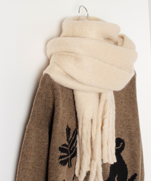 ALWAYS GOOD TIME（オルウェイズグッドタイム）の「大判ボリュームマフラー ブロックチェック/無地（マフラー・レディース・イエロー系/グリーン系/ブルー系/ローズ系/オレンジ系/ネイビー系/キャメル/ピンク系/ライトベージュ/ミント/パープル/オフホワイト/グレー/ライトイエロー/グレイッシュベージュ/ライトピンク・FREE）」の4枚目の写真