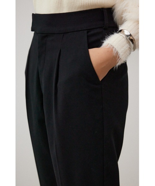 AZUL by moussy(アズールバイマウジー)の「B-HEATヴィーナステーパードパンツ(スラックス・レディース・カーキ/ブラック/ブルー/イエロー系その他/グレー・LARGE/SMALL/MEDIUM)」の14枚目の写真