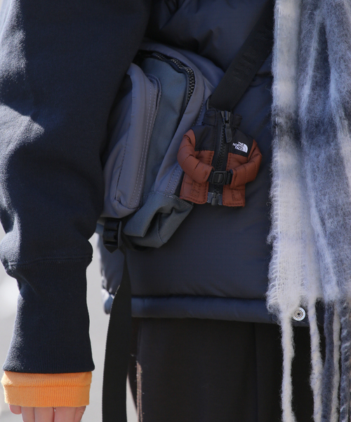 THE NORTH FACE(ザノースフェイス)の「【THE NORTH FACE/ザ・ノース・フェイス】 MINI NUPTSE JACKET:キーホルダー(チャーム・レディース・ブラック/ピンク/ブラウン・FREE)」の9枚目の写真