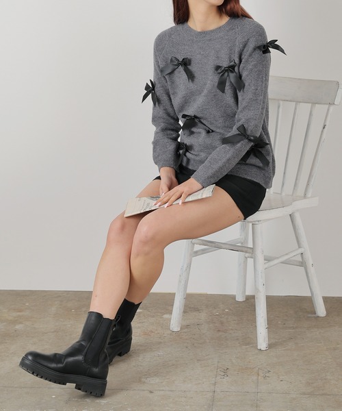 セール】RIBBON CREW NECK KNIT / リボンクルーネックニット