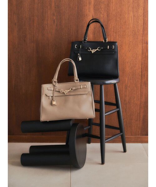 YECCA VECCA（イェッカヴェッカ）の「ベルトデザイントートバッグ（トートバッグ・レディース・ブラック/ベージュ・FREE）」の14枚目の写真