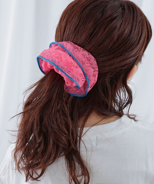 Ray BEAMS（レイビームス）の「Ray BEAMS / バイカラー レース シュシュ（その他ヘアアクセサリー・レディース・ブルー系その他2/グリーン/レッド系その他3・ONE SIZE）」の9枚目の写真