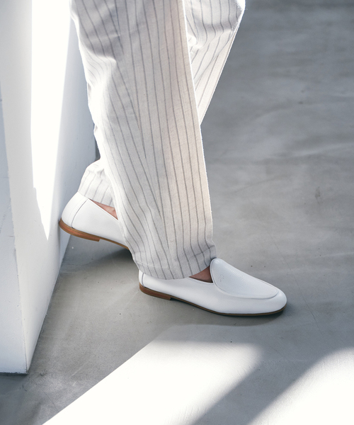 SOLOVIERE(ソロヴィエール)の「【Jacques Soloviere / ジャック ソロヴィエール】JACQUES grained calf(ローファー・メンズ・ブラック/ホワイト・41/42/43/44)」の2枚目の写真