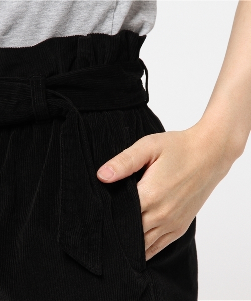 HELIOPOLE（エリオポール）の「ピケ起毛製品染めショートパンツ（その他パンツ・レディース・キャメル/ブラック・36）」の9枚目の写真