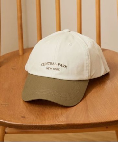 GLOBAL WORK(グローバルワーク)の「UVカット刺繍ロゴCAP/104041(キャップ・レディース・ベージュ系2/アイボリー系5/アイボリー系8/グリーン系5/ネイビー×ホワイト/ブラック系9・ONE SIZE)」の1枚目の写真