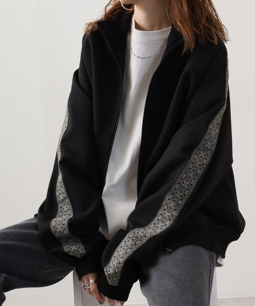 FUNALIVE(ファンアライブ)の「ポリストレッチ ジャガードライン トラックジャケット(ブルゾン・メンズ・ブラック/ベージュ/カーキ・M/L/XL)」の2枚目の写真