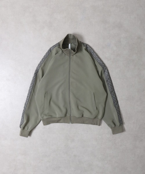 FUNALIVE(ファンアライブ)の「ポリストレッチ ジャガードライン トラックジャケット(ブルゾン・メンズ・ブラック/ベージュ/カーキ・M/L/XL)」の18枚目の写真