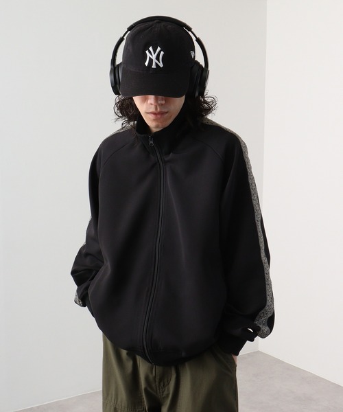 FUNALIVE(ファンアライブ)の「ポリストレッチ ジャガードライン トラックジャケット(ブルゾン・メンズ・ブラック/ベージュ/カーキ・M/L/XL)」の4枚目の写真