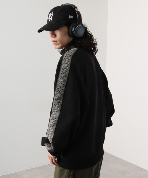 FUNALIVE(ファンアライブ)の「ポリストレッチ ジャガードライン トラックジャケット(ブルゾン・メンズ・ブラック/ベージュ/カーキ・M/L/XL)」の5枚目の写真