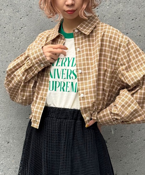 CIAOPANIC(チャオパニック)の「ショート丈ドロストアソートシャツ(シャツ/ブラウス・レディース・ブルー/グリーン/ピンク/ネイビー・FREE)」の10枚目の写真