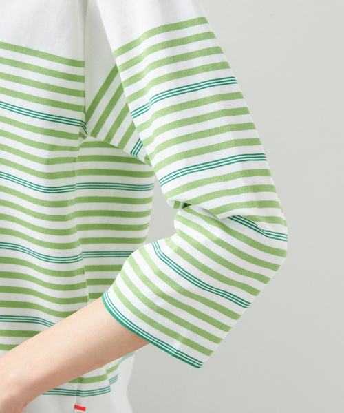 Petit Honfleur（プチオンフルール）の「【UVカット・接触冷感】オーガニックコットンパネルボーダーTシャツ（Tシャツ/カットソー・レディース・ネイビー/グリーン/アイボリー・M/L）」の8枚目の写真