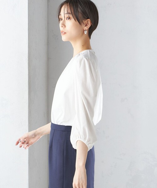 SHIPS(シップス)の「〈手洗い可能〉ALBINI ギャザー スリーブ プルオーバー ◇(シャツ/ブラウス・レディース・ブルー/オフホワイト/ブラック・ONE SIZE)」の16枚目の写真