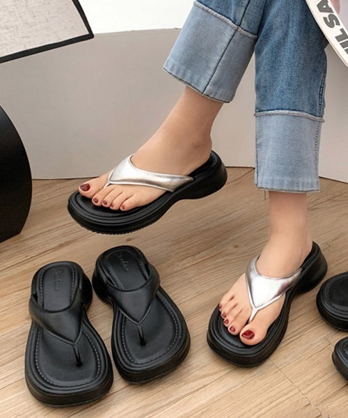 SVEC（シュベック）の「厚底 ビーチサンダル ボリュームソール（サンダル・レディース・ブラック/シルバー・38-39/40-41/36-37）」の9枚目の写真