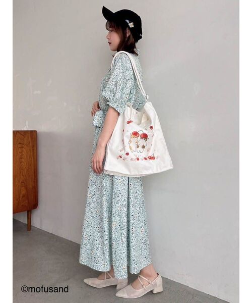 dazzlin（ダズリン）の「【mofusandコラボ】イラストトートBAG（トートバッグ・レディース・イエロー/オフホワイト・FREE）」の19枚目の写真