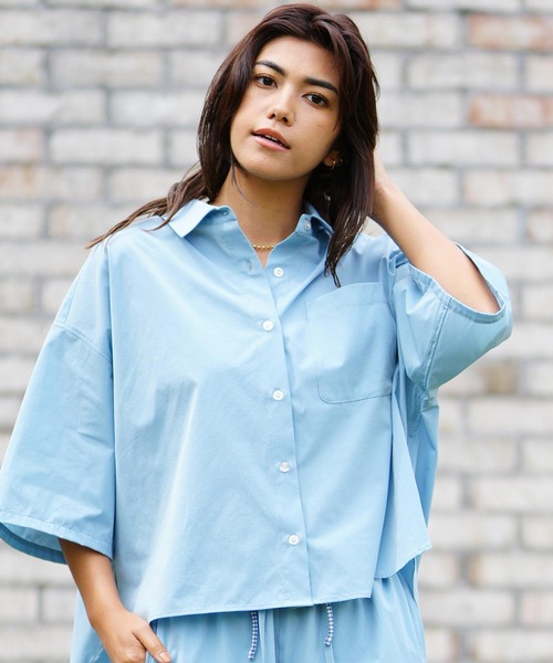 Ungrid（アングリッド）の「【ムラサキスポーツ限定】UNGRID/アングリッド 水陸両用/ユーティリティー 半袖シャツ/セットアップ対応  240401（シャツ/ブラウス・レディース・ブラック/ブルー・M）」の4枚目の写真