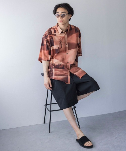 LOWRYS FARM（ローリーズファーム）の「フォトコラージュシャツＳＳ　120680（シャツ/ブラウス・メンズ・ホワイト/ネイビー/オレンジ・MEDIUM/LARGE）」の16枚目の写真