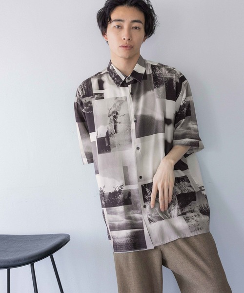 LOWRYS FARM（ローリーズファーム）の「フォトコラージュシャツＳＳ　120680（シャツ/ブラウス・メンズ・ホワイト/ネイビー/オレンジ・MEDIUM/LARGE）」の11枚目の写真