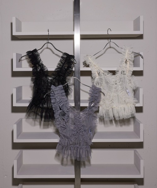 MAISON BREEZE reveur（メゾンブリーズレヴール）の「【MAISON BREEZE reveur】チュールフリルビスチェ（キャミソール・レディース・オフホワイト/ブラック/グレー・FREE）」の9枚目の写真